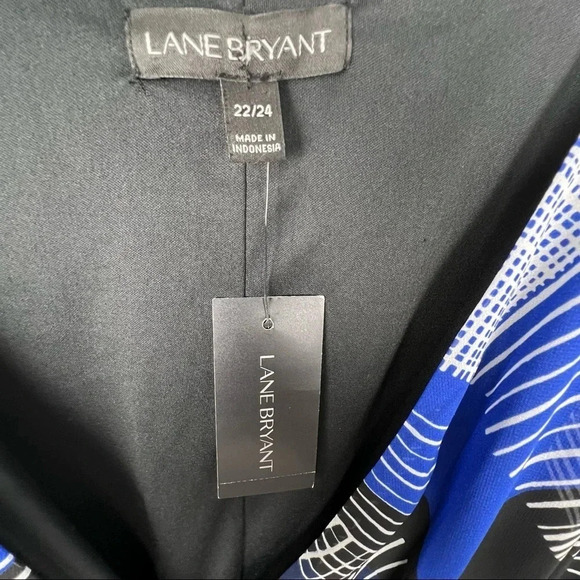 Lane Bryant Women’s Abstract Surplice Wrap Blouse Long Sleeve NWT Size 22/24 - Picture 10 of 12